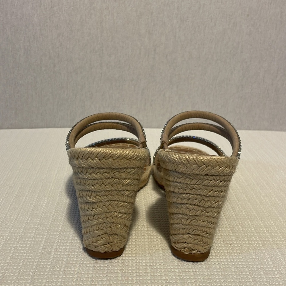 Steve Madden, slip on, double strap, espadrille wedge sandals. Size 8.5 - Picture 4 of 9